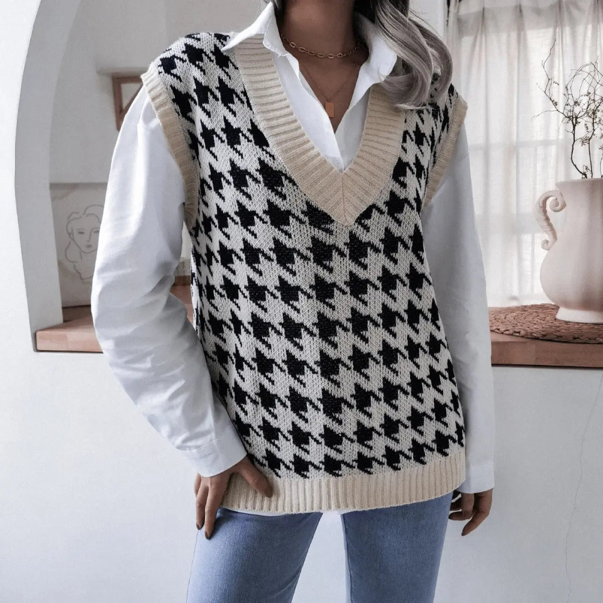 Casual Loose V-Neck Houndstooth Knitted Vest Sweater