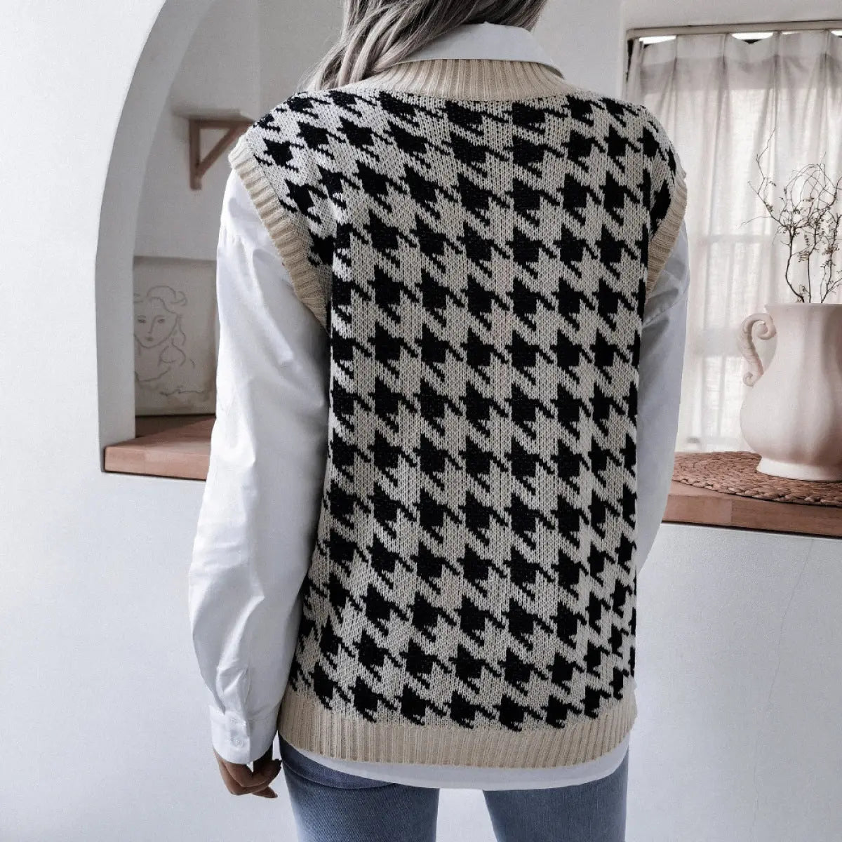 Casual Loose V-Neck Houndstooth Knitted Vest Sweater